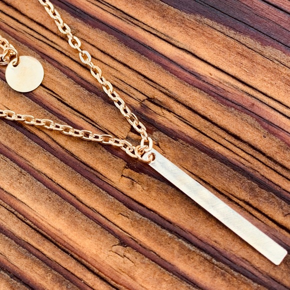 ♛ Leia Layered Necklace - Picture 7 of 8